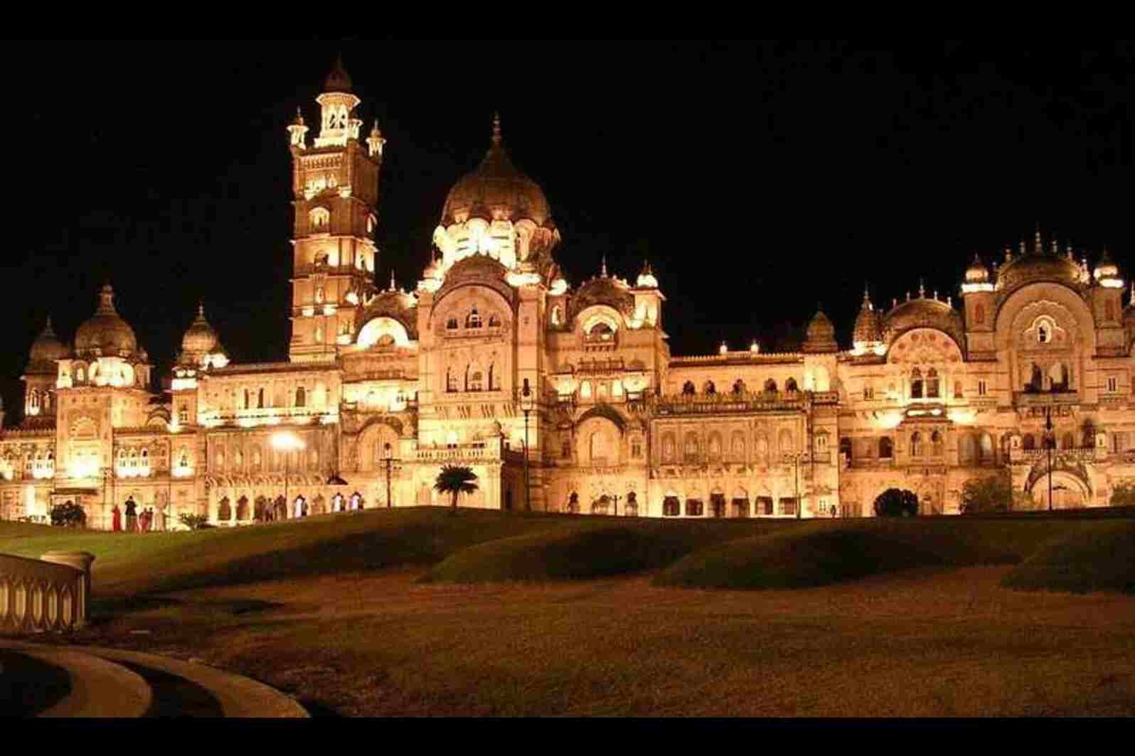 Laxmi Vilas Vadodara Entry Fee